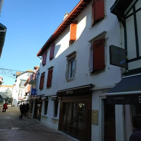 Apartament Labechiloa - T4 - 84 M2 - 3 Ch - Centre Historique *