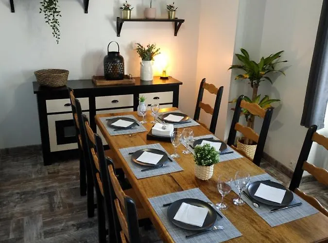 Labechiloa - T4 - 84 M2 - 3 Ch - Centre Historique 생장드루즈